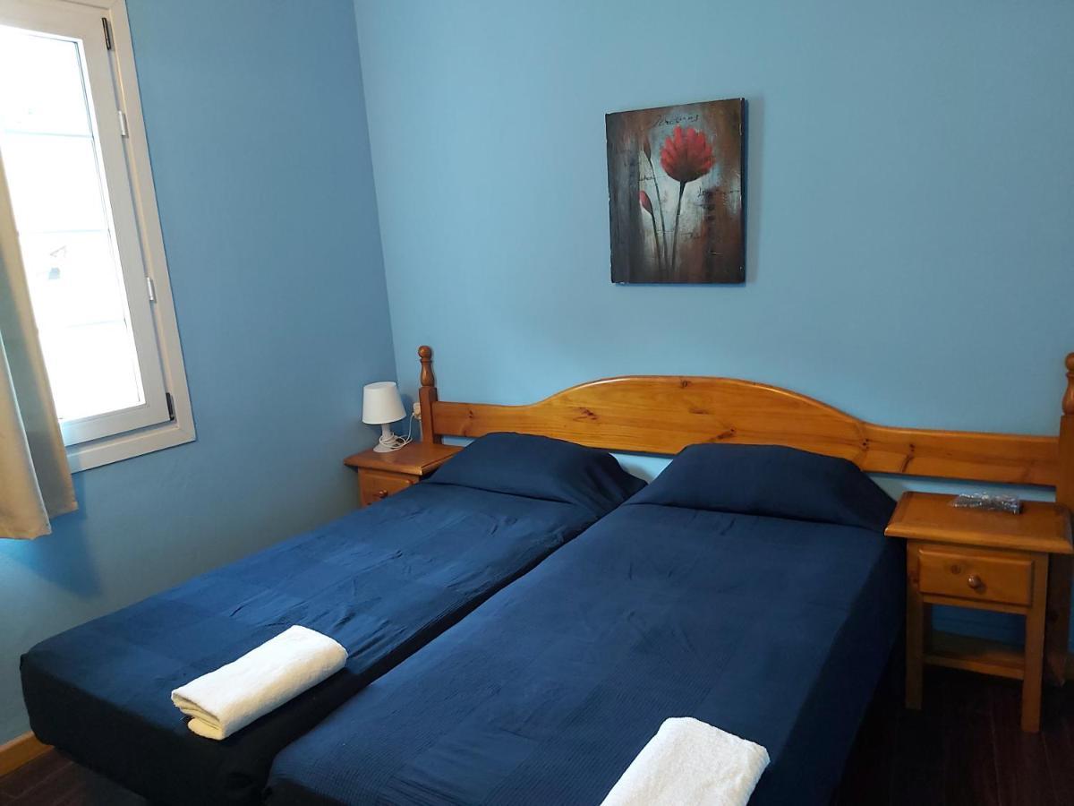 Hostal Porta De Nuria リベス・デ・フレセル エクステリア 写真