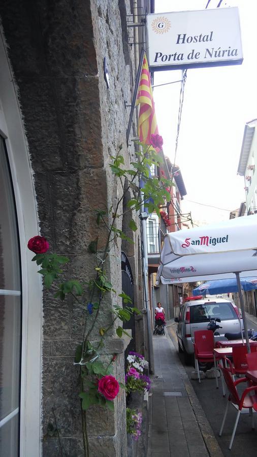 Hostal Porta De Nuria リベス・デ・フレセル エクステリア 写真